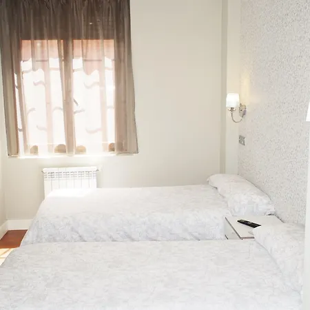 Rosal Otel *