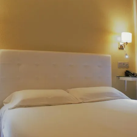 Rosal Otel *